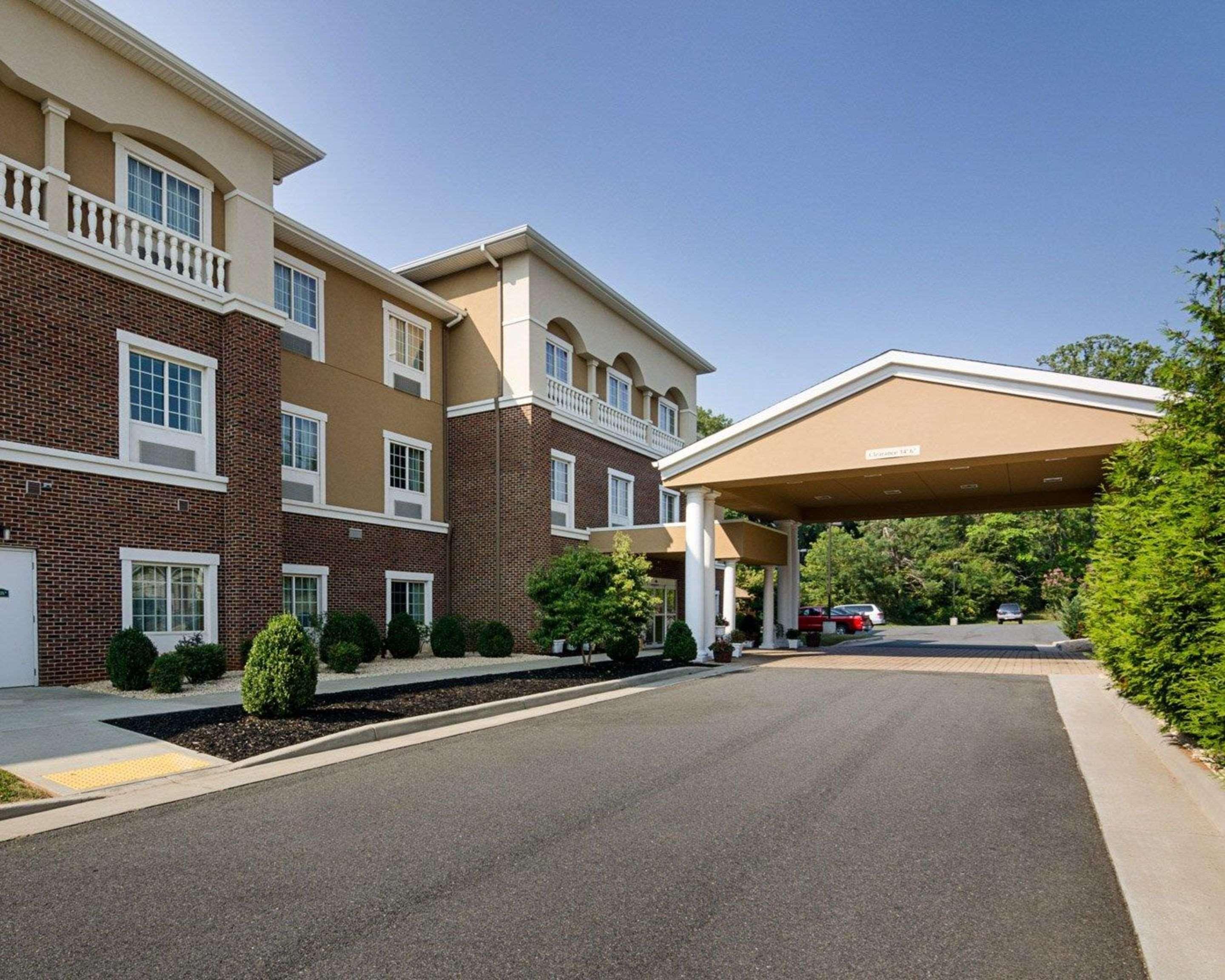 Comfort Inn & Suites Orange - Montpelier Esterno foto