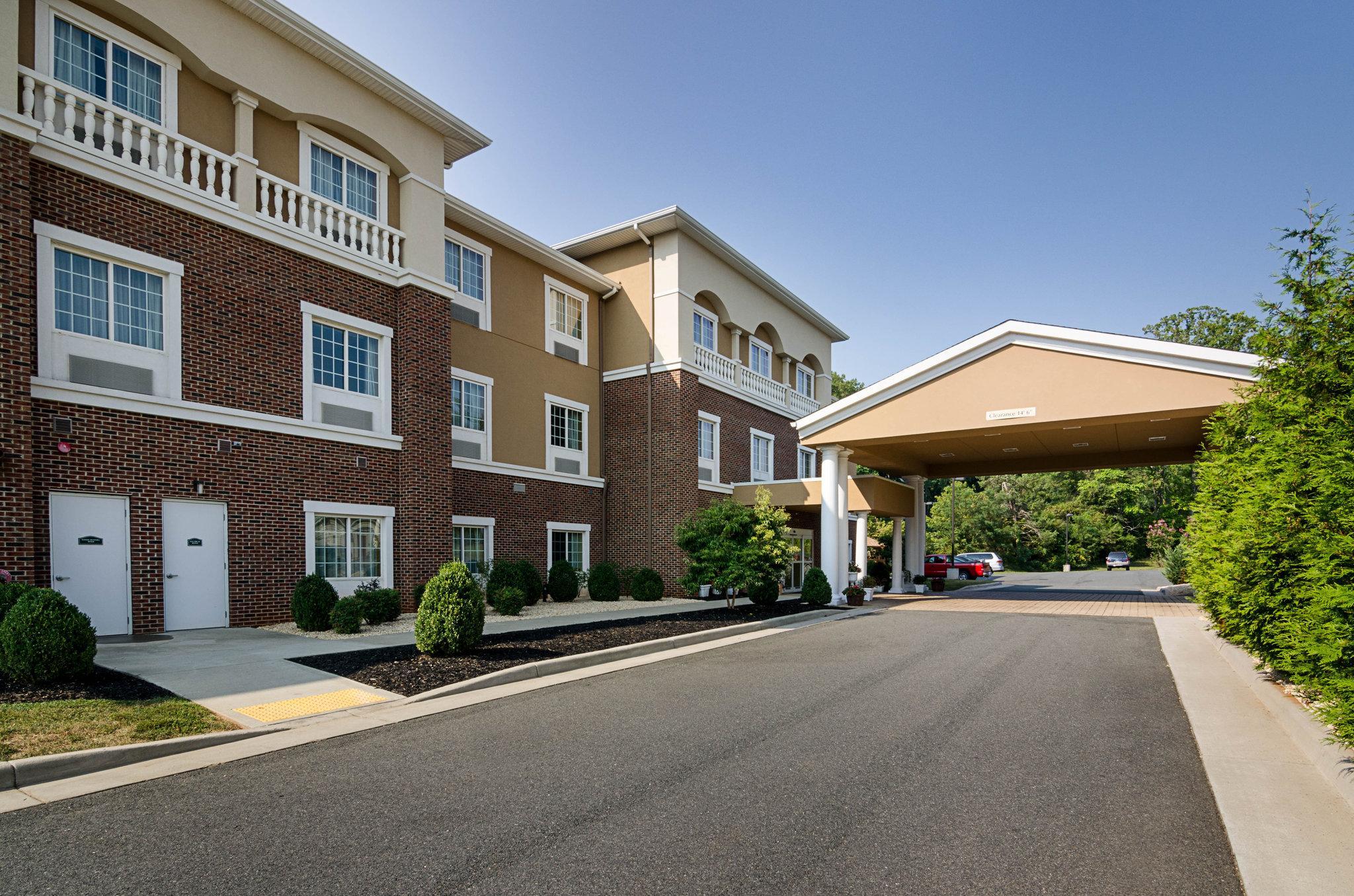 Comfort Inn & Suites Orange - Montpelier Esterno foto