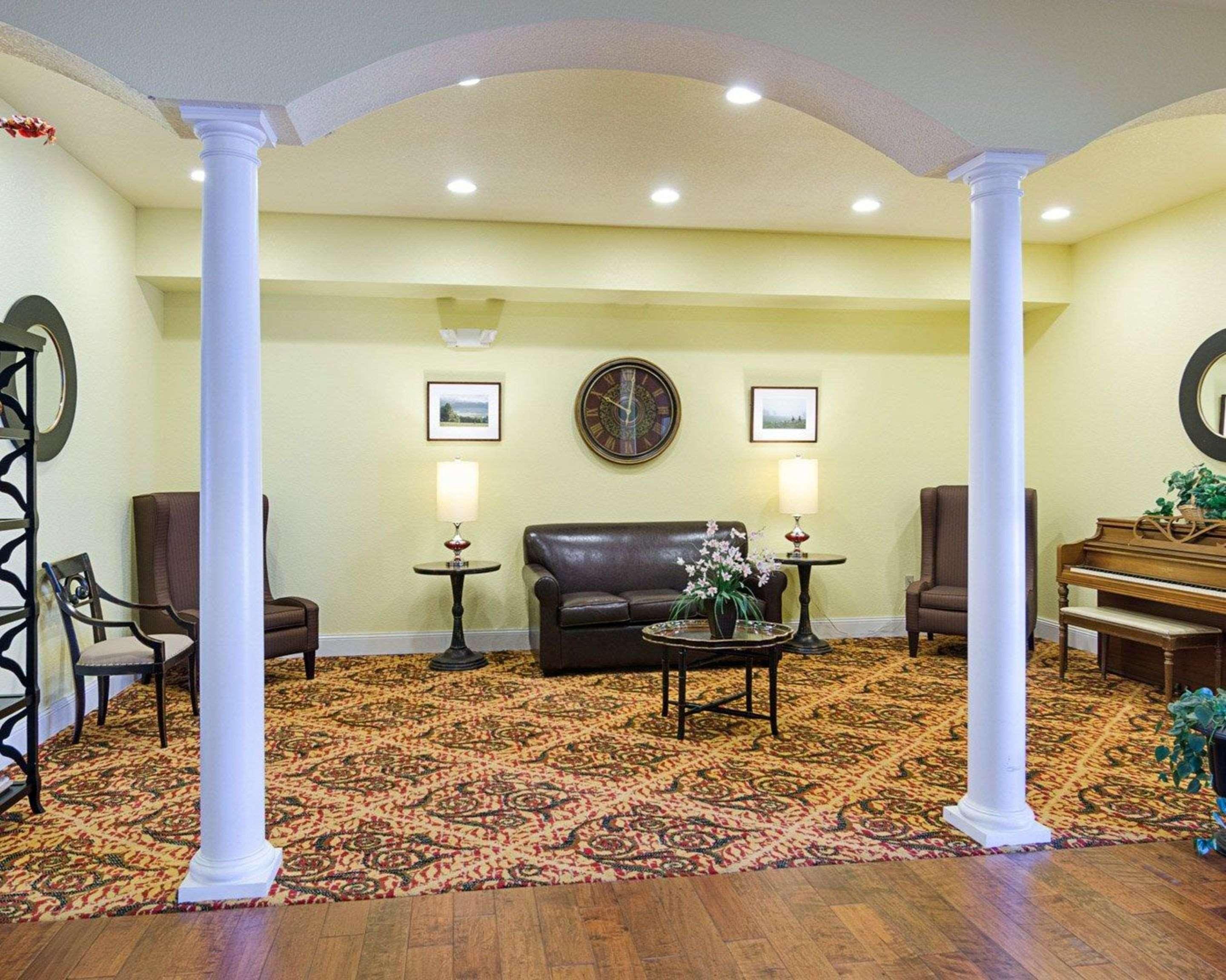 Comfort Inn & Suites Orange - Montpelier Esterno foto