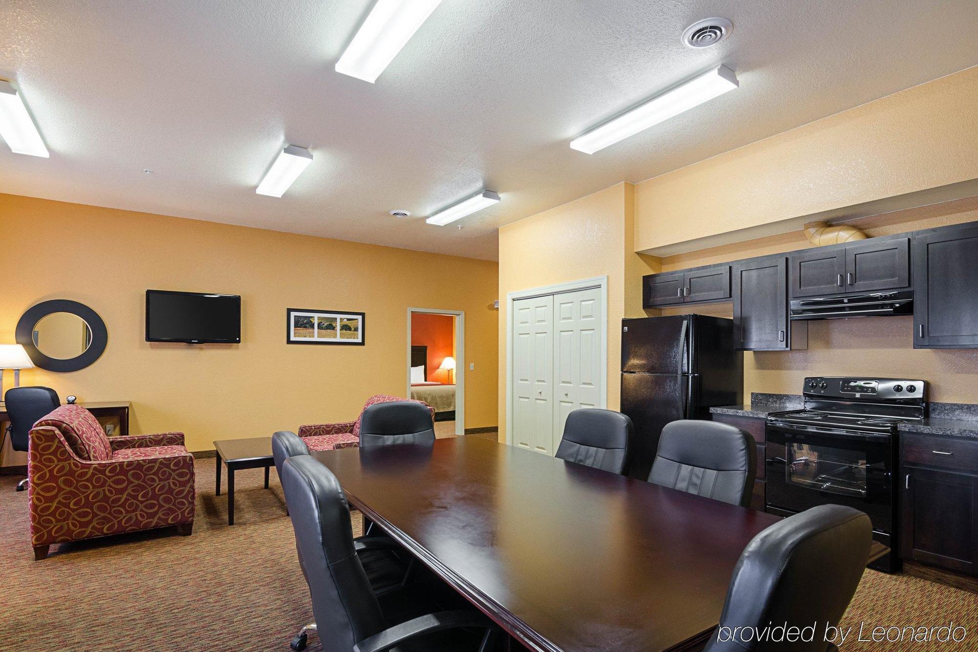 Comfort Inn & Suites Orange - Montpelier Esterno foto